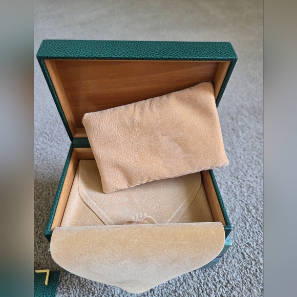 Rolex Oyster Green and Brown Decorative Box - Picture 9 of 11
